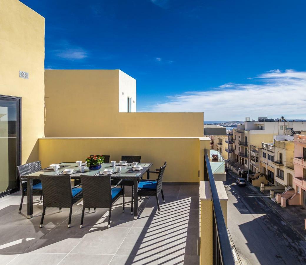 Sunny Modern Apartment