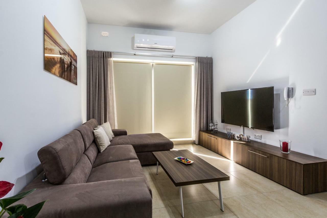 Sunny Modern *